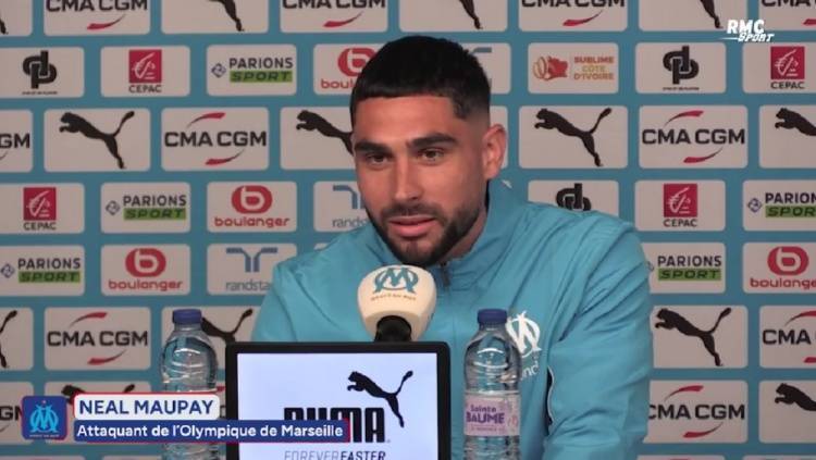 马赛前锋莫派否认球队罢训：我们都支持德泽尔比，是媒体添油加醋