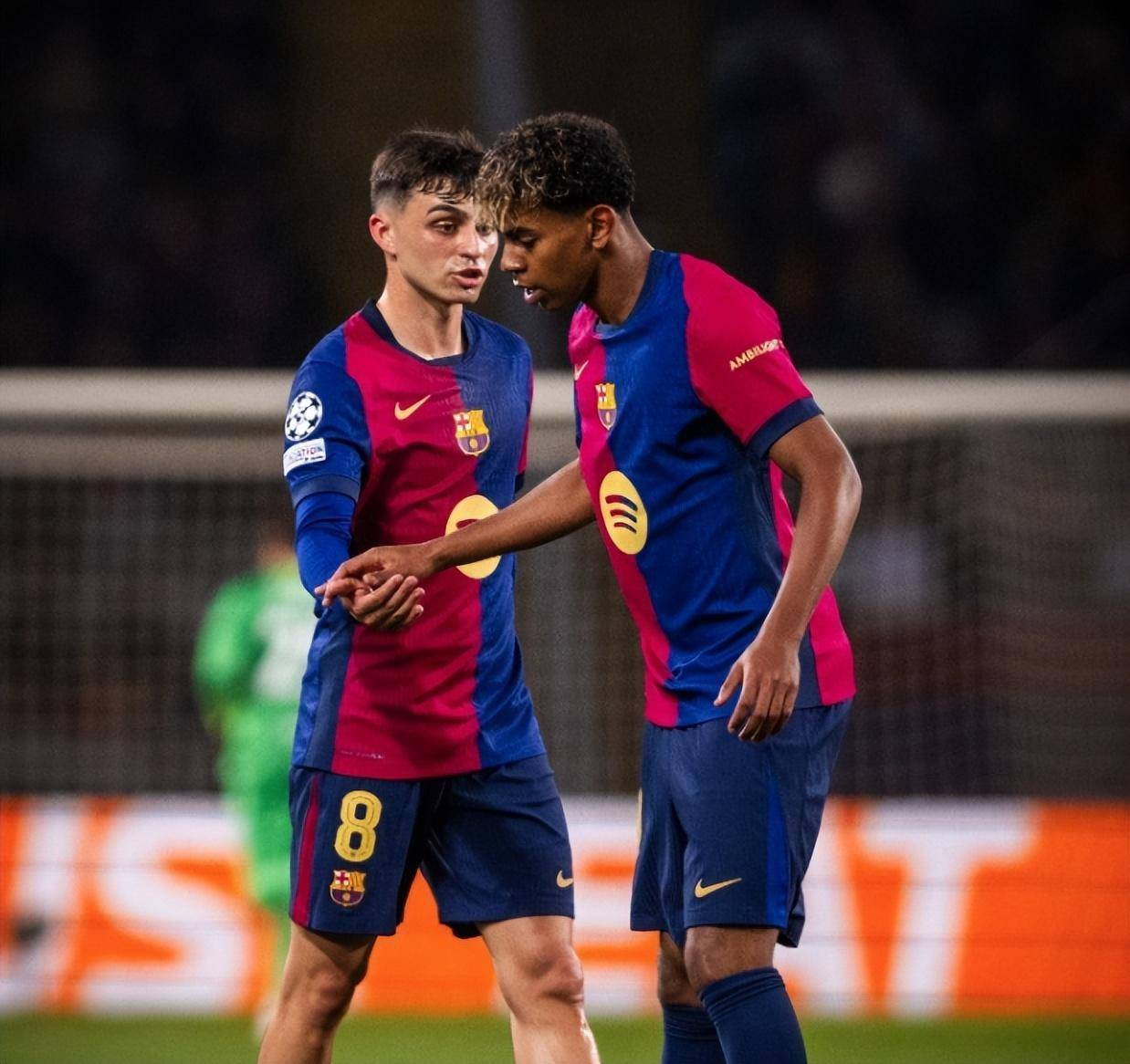 欧冠4-0！头号热门晋级在望，三大杀手轰入82球